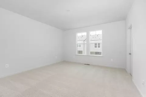 Bedroom - 20872 Murry Falls Ter, Ashburn, VA 20147 photo 1 of 6