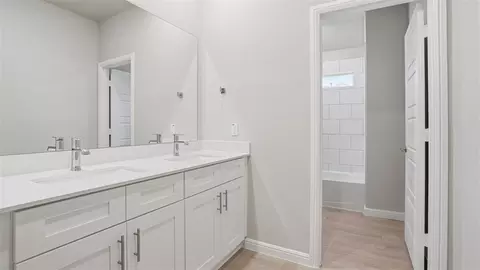 Bath - 16828 Stack St, Justin, TX 76247 photo 3 of 8