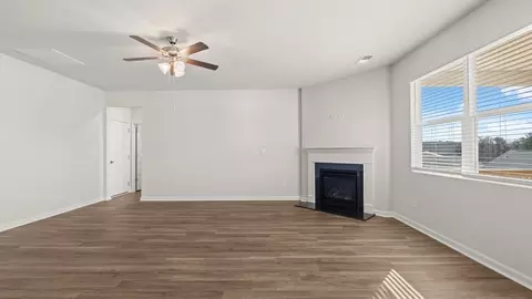 Living - 903 Innisbrook Dr, Evans, GA 30809 photo 3 of 5