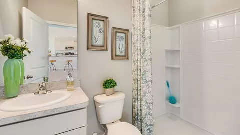 Bath - 9448 Bella Mar Trl, Parrish, FL 34219 photo 3 of 3