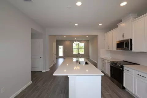 Kitchen - 1397 Hyde St, Saint Cloud, FL 34771 photo 5 of 5