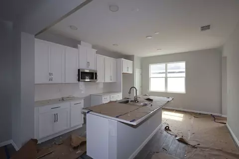 Kitchen - 1397 Hyde St, Saint Cloud, FL 34771 photo 3 of 3