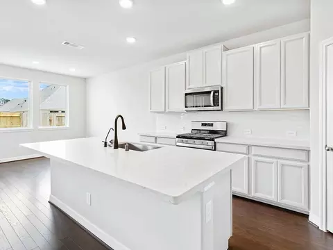 3213 Wickfield Pass Ln, League City, TX 77573