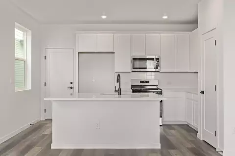 Kitchen - 20520 E 58th Ave, Aurora, CO 80019 photo 1 of 17