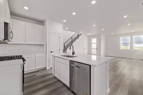Kitchen - 20520 E 58th Ave, Aurora, CO 80019 photo 3 of 17