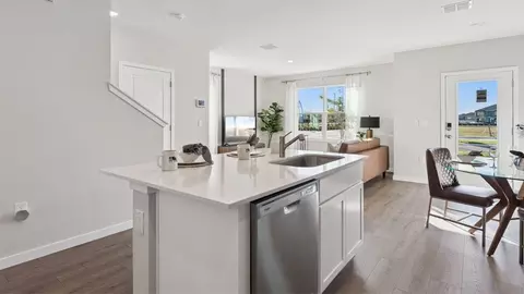 Kitchen - 604 Preston Cove Dr, Saint Cloud, FL 34771 photo 2 of 4