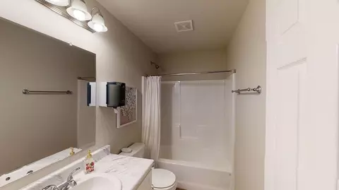 Bath - 8308 E 161st Pl S, Bixby, OK 74008 photo 2 of 2