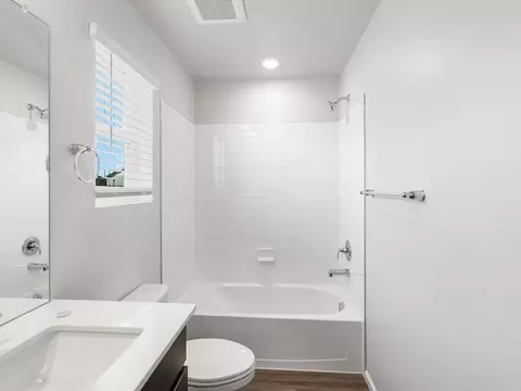 Bath - 9389 Foxfire St, Longmont, CO 80504 photo 5 of 5