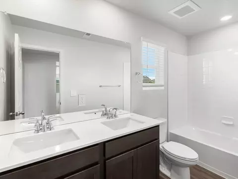 Bath - 9389 Foxfire St, Longmont, CO 80504 photo 3 of 5