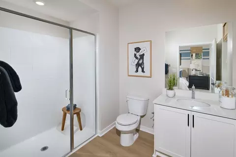 Bath - 12634 Hampton Ave, Eastvale, CA 92880 photo 1 of 3