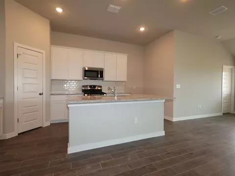 Kitchen - 12308 Setting Peak Ln, Buda, TX 78610 photo 3 of 3
