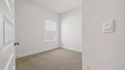 Bedroom - 122 Gray Owl Dr E, Freeport, FL 32439 photo 6 of 11