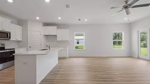 Living - 122 Gray Owl Dr E, Freeport, FL 32439 photo 3 of 5