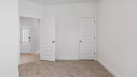 Bedroom - 122 Gray Owl Dr E, Freeport, FL 32439 photo 7 of 11