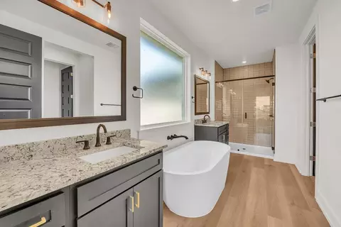 Bath - 313 Boots Ct, Lorena, TX 76655 photo 3 of 5