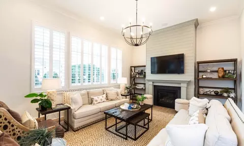 Living - 4007 Persimmon Rd, Lancaster, SC 29720 photo 2 of 3