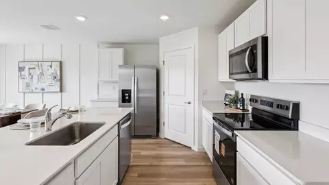 Kitchen - 9841 Coconut Ct, Spring Hill, FL 34608 photo 7 of 7