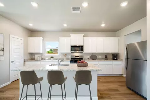 Kitchen - 709 Ashleigh Dr, Tuttle, OK 73089 photo 2 of 3