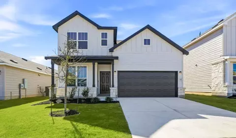 421 Raven Row, Marion, TX 78124
