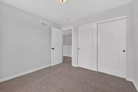 Bedroom - 507 Mountain View Dr, Wright City, MO 63390 photo 7 of 7