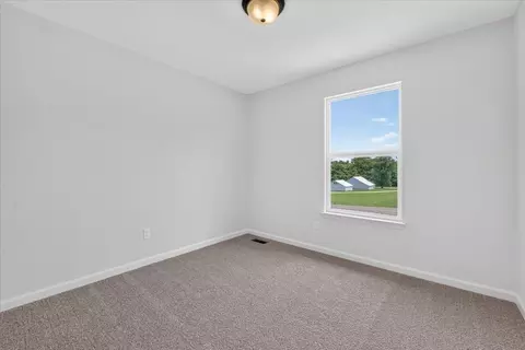 Bedroom - 507 Mountain View Dr, Wright City, MO 63390 photo 5 of 7