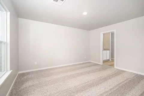 Bedroom - 709 Ashleigh Dr, Tuttle, OK 73089 photo 2 of 3