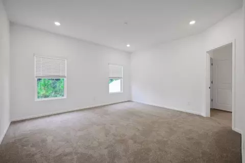 Bedroom - 537 Barbosa Trl, Saint Augustine, FL 32095 photo 2 of 8