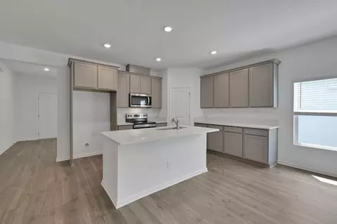 Kitchen - 537 Barbosa Trl, Saint Augustine, FL 32095 photo 2 of 7