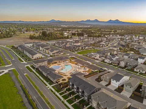 View/Area - 3120 NE Boulder Crk, Bend, OR 97701 photo 11 of 14