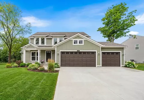 7609 Clementine Ave, Byron Center, MI 49315
