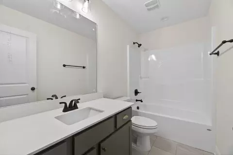 Bath - 7204 Bill Dorn Rd, Appling, GA 30802 photo 2 of 3