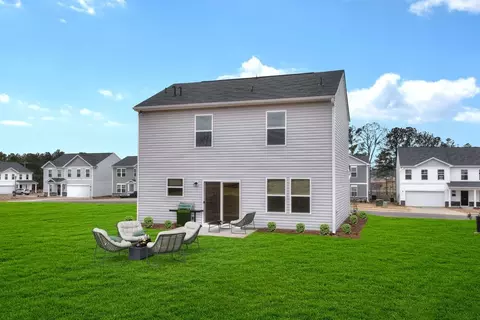 Exterior - 277 Sparrow St, Thomson, GA 30824 photo 9 of 9