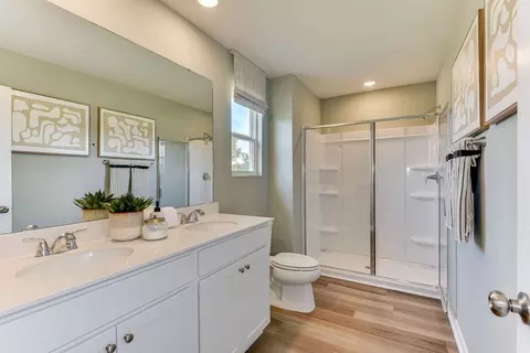 Bath - 277 Sparrow Ln, Thomson, GA 30824 photo 1 of 2