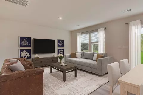 Living - 277 Sparrow St, Thomson, GA 30824 photo 1 of 1