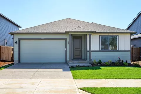 173 Alder St, Eagle Point, OR 97524