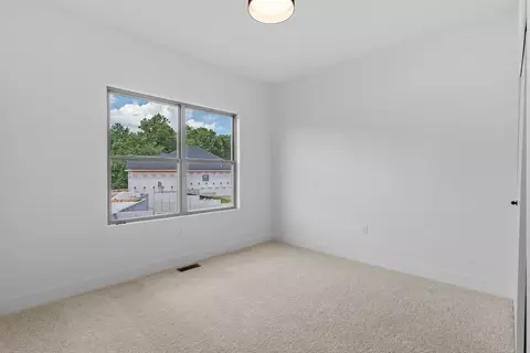 Bedroom - Brockton Dr, Columbia, MO 65201 photo 2 of 4