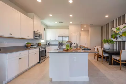 Kitchen - 4914 Prairie Preserve Run, Saint Cloud, FL 34772 photo 3 of 4