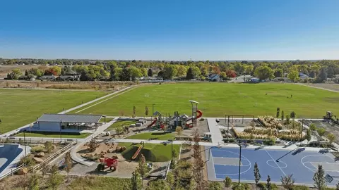 View/Area - 957 Andrews Crest Dr, Berthoud, CO 80513 photo 3 of 5