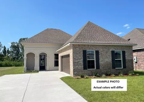 146 Bailey Ln, Youngsville, LA 70592