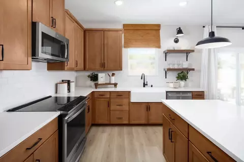 Kitchen - 2128 E Norberry Dr, Lancaster, CA 93535 photo 3 of 4