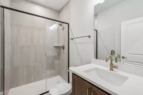 Bath - 5025 Louis Stephens Dr, Morrisville, NC 27560 photo 3 of 6