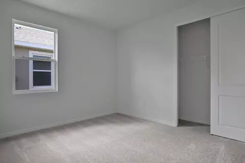 Bedroom - 7823 Glen Lily Pl, Parrish, FL 34219 photo 2 of 10