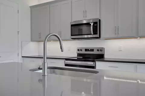 Kitchen - 7823 Glen Lily Pl, Parrish, FL 34219 photo 1 of 5