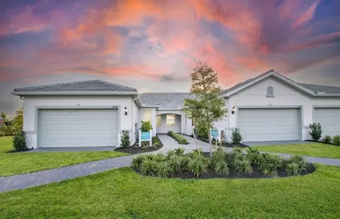 27124 Clam Shell Ct, Englewood, FL 34223