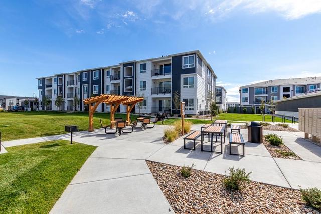 6153 N Ceylon St Unit #BLDG 3, Denver, CO 80249