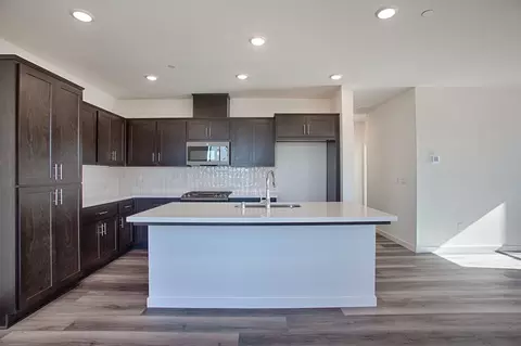 Kitchen - 6762 Quantum Loop, San Jose, CA 95119 photo 1 of 17