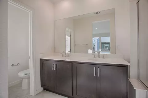 Bath - 6762 Quantum Loop, San Jose, CA 95119 photo 3 of 21