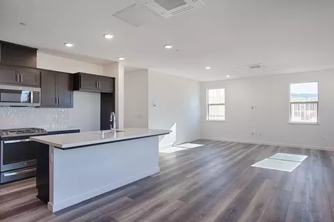 Living - 6762 Quantum Loop, San Jose, CA 95119 photo 1 of 11