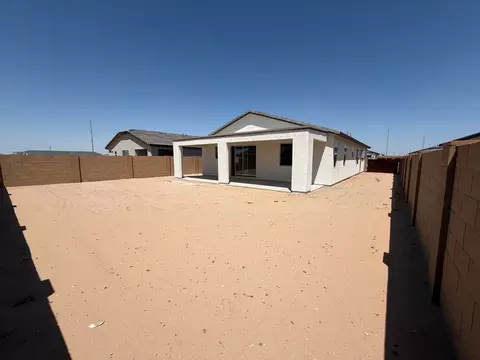 Exterior - 7685 E 35th St, Yuma, AZ 85365 photo 3 of 8
