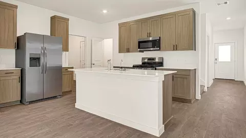 Kitchen - 2610 Ranch View Ct, Rosenberg, TX 77471 photo 2 of 6